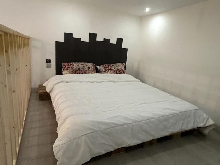 Charmant Studio Avec Mezzanine Nizza Exterior foto